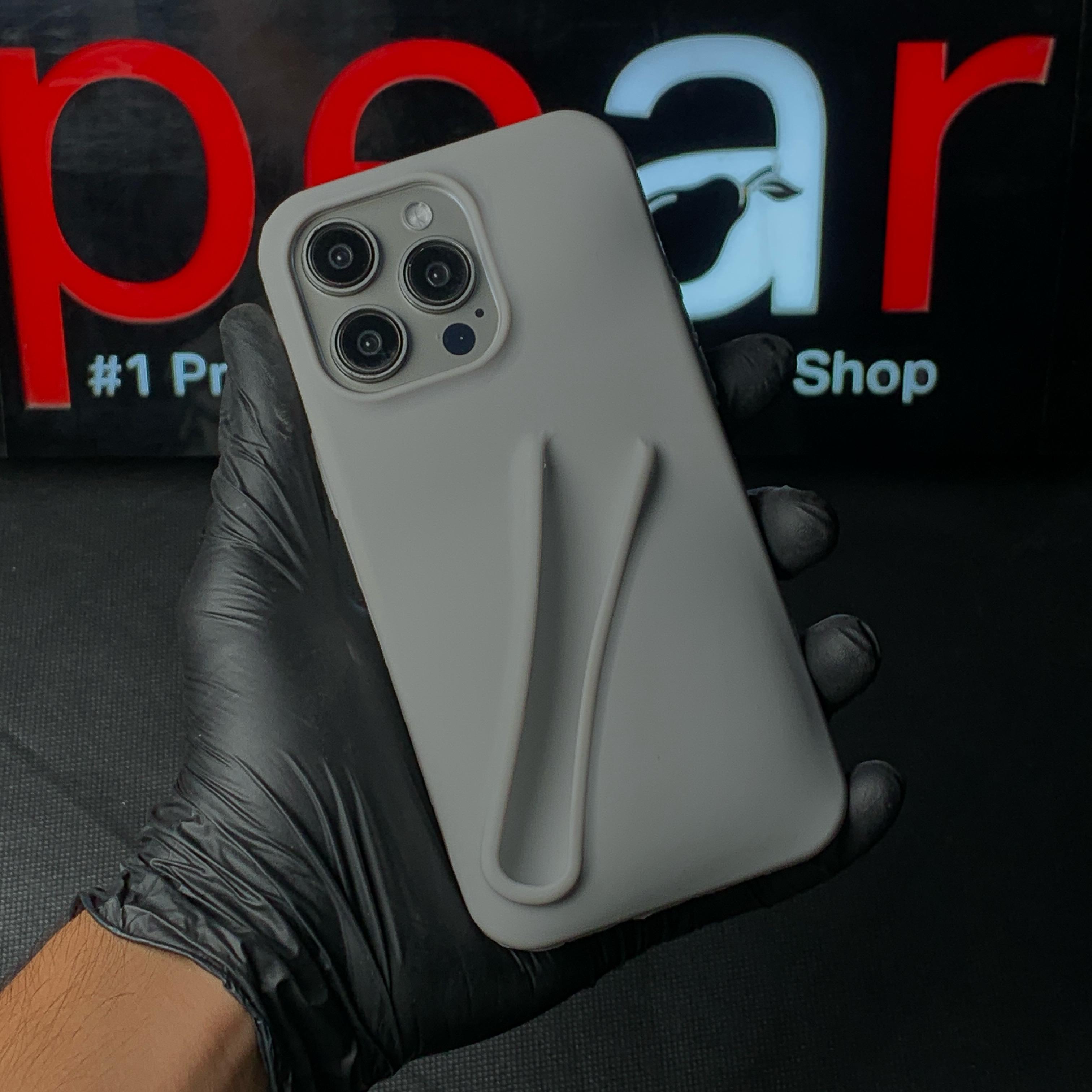 iPhone 15 Pro Max Natural Titanium Lipgloss Holder Case (RPS)