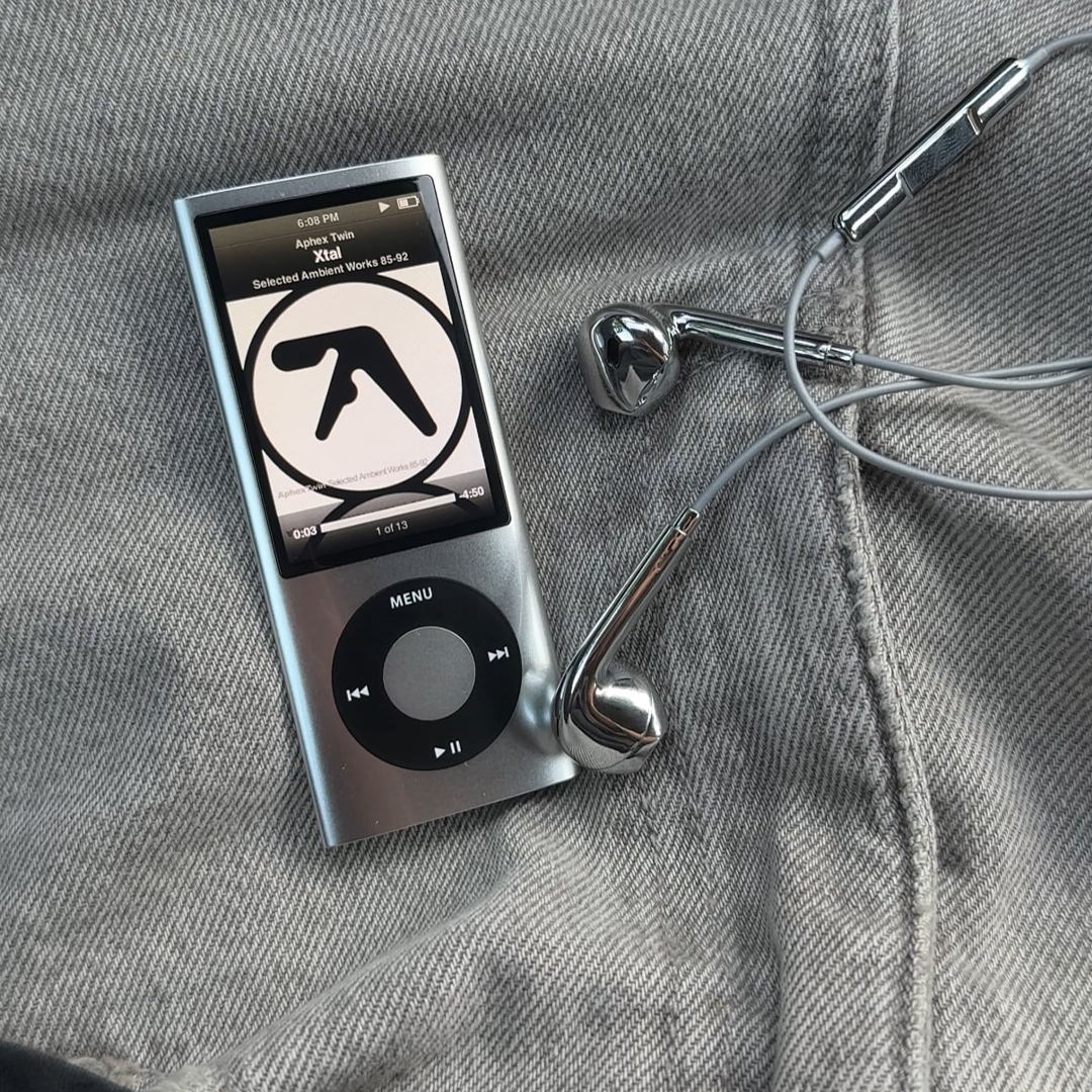 Silver Chrome Handsfree Premium Quality (Limited Edition)